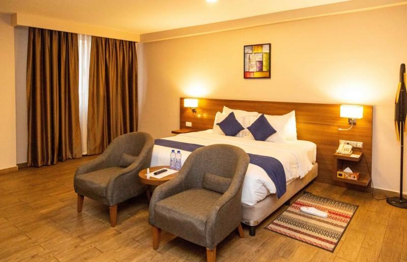 Ah Hotel And Conferences Madina Esterno foto