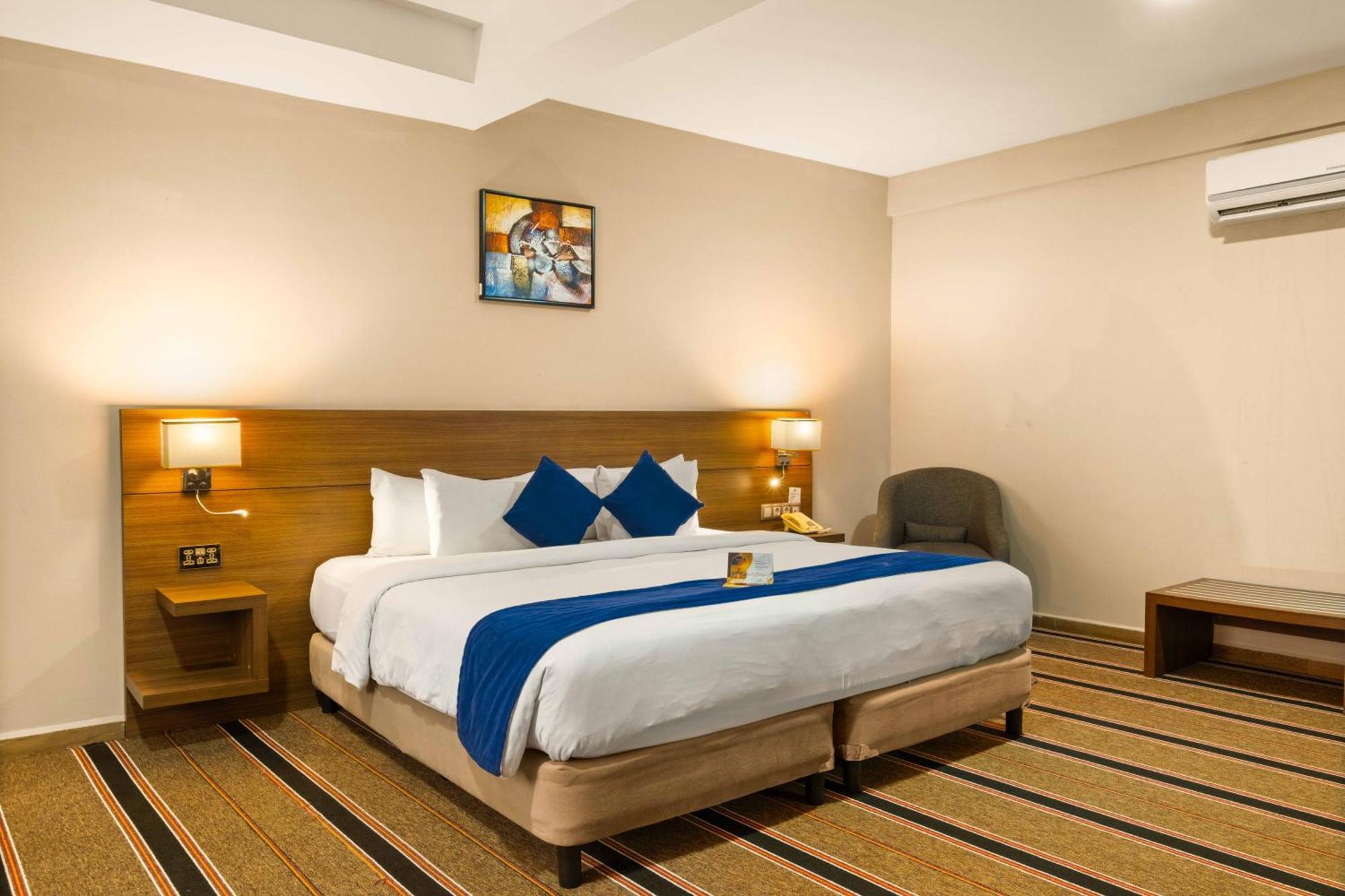 Ah Hotel And Conferences Madina Esterno foto