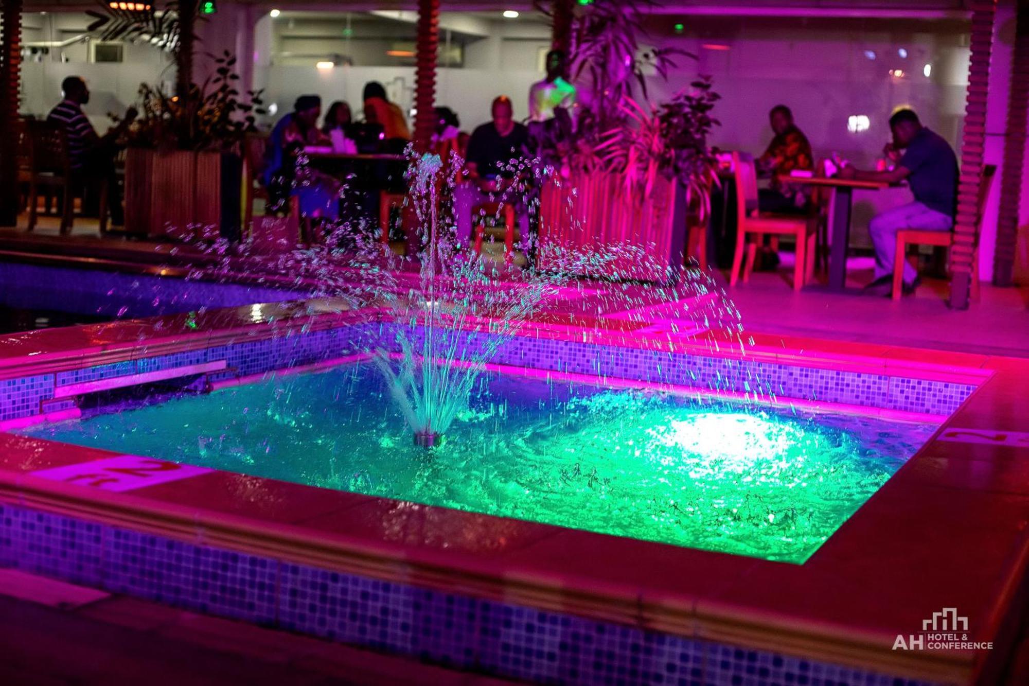Ah Hotel And Conferences Madina Esterno foto