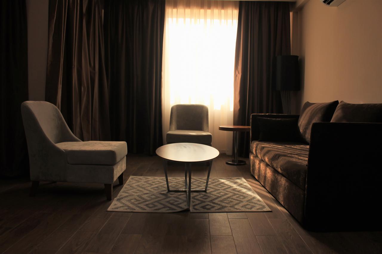 Ah Hotel And Conferences Madina Esterno foto
