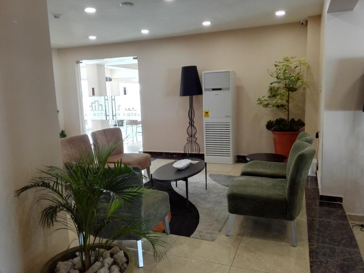 Ah Hotel And Conferences Madina Esterno foto